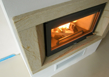 Horkovzdušný krb Jotul I 400 FL s portálem